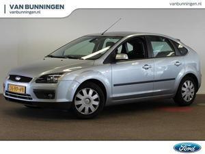 Ford Focus 1.6-16V FIRST EDITION | Airco | Trekhaak | Uniek lage KM-stand | Incl. Winterbandenset