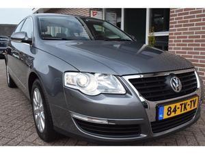 Volkswagen Passat 2.0 FSI 110kw 150pk Automaat COMFORTLINE Ecc Pdc Trekhaak Navigatie