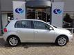 Volkswagen Golf 1.6 TDI HIGHLINE BLUEMOTION Navigatie Climatronic Parkeersensoren