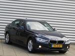 BMW 3-serie 320i Upgrade Edition LEDER NAVI XENON