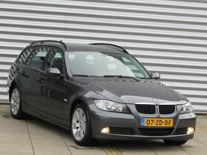 BMW 3-serie Touring 318d Business Line ECC NAVI SP. STOELEN