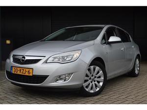 Opel Astra 1.6T 180PK Automaat Cosmo 17`` LM Velgen