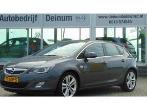 Opel Astra 1.4 TURBO 140 PK COSMO Leer, Navi, Xenon, PDC, etc... RIJKLAAR!!