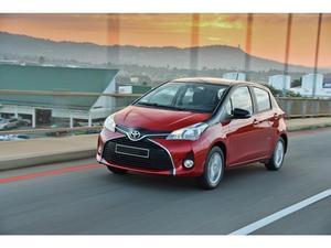 Toyota Yaris 1.0 VVT-i Trend Bi-Tone 5-deurs | Safety Sense | Climate | LM-velgen *NIEUW**ACTIE*