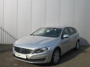 Volvo V60 D2 Kinetic Business Pack Navi Tel Parkeersensoren