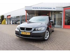 BMW 3-serie 316i Executive - Navi 6 versn.