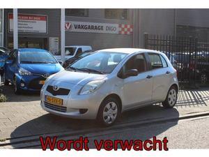 Toyota Yaris 1.3 VVTI COMFORT 5-DRS | AIRCO |