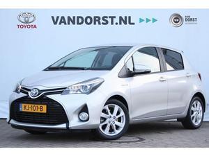 Toyota Yaris 1.5 Hybrid Dynamic | iPod