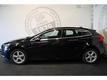 Volvo V40 1.6 T3 MOMENTUM NAVIGATIE LM VELGEN