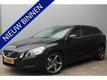 Volvo V60 2.4 D5 MOMENTUM 18 INCH R-VELGEN !!!