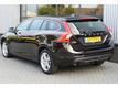 Volvo V60 1.6 T3 150PK ORG NL 1-EIG MOMENTUM navi trekhaak clima cruise 17`LM velgen goed onderhouden