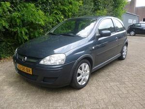 Opel Corsa 1.2-16V Silverline Airco