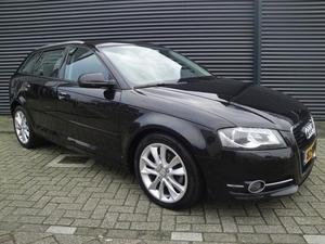 Audi A3 Sportback 1.4 TFSI AMBITION ADVANCE LED_XENON_17-INCH_PDC.