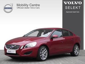 Volvo S60 D2 114PK met Leder, Navigatie en DVD speler