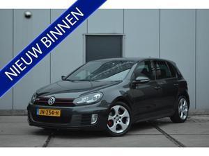 Volkswagen Golf 2.0 GTI LEER & NAVIGATIE