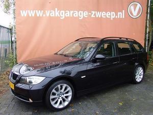 BMW 3-serie Touring 318I 143PK BUSINESS LINE Navi | Afn.Trekhaak | Sportstoelen