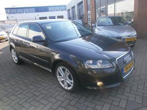 Audi A3 Sportback Ambiente Pro Line Navigatie, Trekhaak, Dakrail, 6-versnellingen