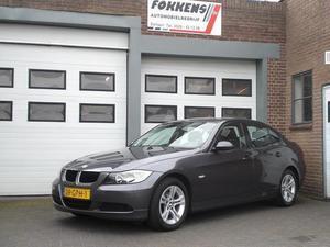 BMW 3-serie 318D BUSINESS LINE SPORT