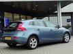 Volvo V40 D2 Momentum | Navi | Leder