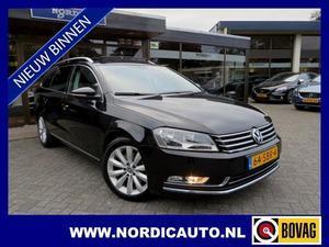 Volkswagen Passat Variant 1.4 TSI DSG HIGHLINE BLUEM PANORAMADAK NAVIGATIE LEDER PDC STOELVERW 17 INCH ETC.