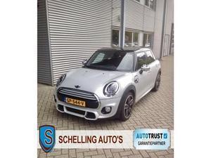 Mini Cooper 1.5 John Works Automaat!