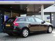 Volvo V60 T3 Kinetic | Navi | Bluetooth | PDC