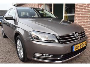 Volkswagen Passat 1.6 TDI 77kw 105pk H6 COMFORTLINE BLUEMOTION Ecc Pdc Navigatie