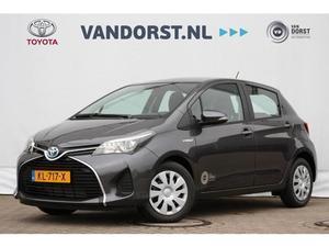 Toyota Yaris 1.5 Hybrid Business Plus | Navi