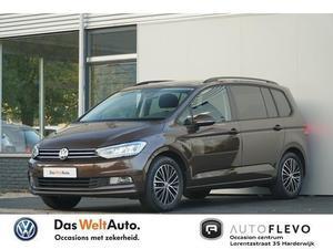 Volkswagen Touran TSI 150pk DSG Comf.line 7p LED PDC NAVI