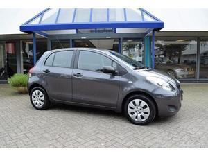 Toyota Yaris airco 1.3 VVTi Comfort met trekhaak afneembaar