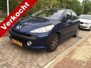 Peugeot 207 95pk VTi XR  Climate Trekhaak Winterbanden