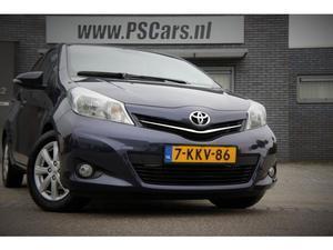 Toyota Yaris 1.3 VVTI Camera Climate Velgen 100pk Deep Amethyst