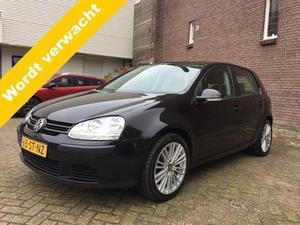 Volkswagen Golf 1.6 FSI Turijn  NAV. Climate Cruise Alarm 17``LMV