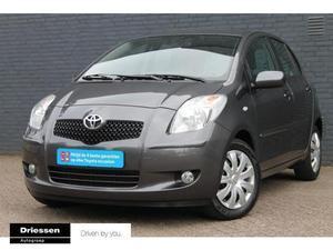 Toyota Yaris 1.3 VVTI SOL MMT