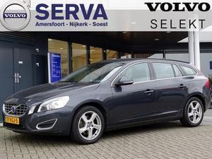 Volvo V60 T3 Momentum | Navi | PDC | Trekhaak