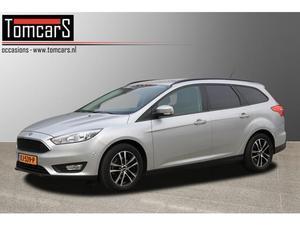 Ford Focus Wagon 125PK EcoB. Business Navigatie Stoelverw. Parkeerhulp