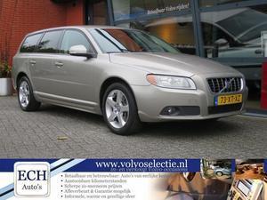 Volvo V70 D5 Momentum, Leer, Cruise control, Airco ecc, Dealer o.h