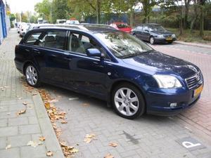 Toyota Avensis 2.0 16V WAGON EXECUTIVE