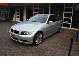 BMW 3-serie Touring 318I Business Line, Navi, Sportstoelen, Pdc..