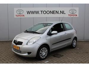 Toyota Yaris 1.3 VVTI SOL