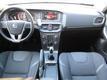 Volvo V40 T3  2.0L  152PK NORDIC  STANDKACHEL XENON