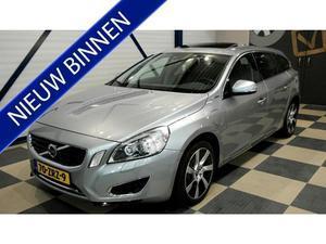 Volvo V60 bjr 2013 Ex.BTW 0% Bijtelling 2.4 D6 AWD PLUG-IN HYBRID SUMMUM CLIMA   CRUISE   ADAPT.BI-XENON   NAV