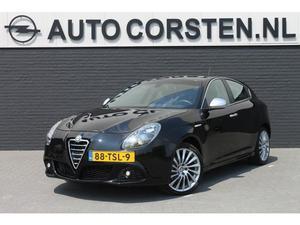 Alfa Romeo Giulietta 2.0D Aut. 170pk 18` 1 2Leder Led Ecc Blue&Me Sportpack Pdc Distinctive