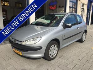 Peugeot 206 1.4 X-DESIGN    35759 KM