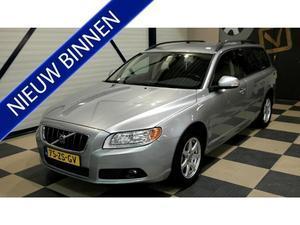 Volvo V70 bjr 2008 2.4 D5 136kW 185pk Aut6 MOMENTUM PROF. CLIMA   CRUISE   NAVI RTI   HP-AUDIO CD-WISSELAAR