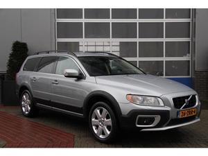 Volvo XC70 D5 AWD Summum Automaat Navi Telefoon 18 Inch 5 Cilinder!