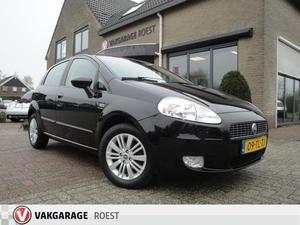 Fiat Punto 5DRS 1.4 16V EMOTION Airco   Trekhaak   Audio