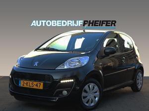 Peugeot 107 1.0 Active 5drs.  Toerenteller  Airco  Led dagrij verlichting  Elektrische ramen  Cv op afstand