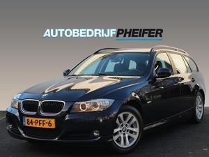 BMW 3-serie Touring 318i 143pk Business Line  Full map navigatie  Xenon  Sportstoelen  Pdc  Climate control  Lmv