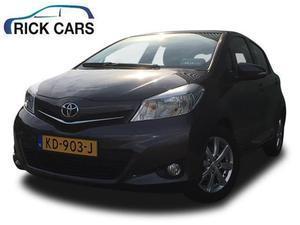 Toyota Yaris 1.0 VVT-i Comfort RIJLAAR EN LEVERBAAR AIRCO,Electr. ramen, LM VELGEN